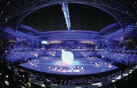  沃尔夫斯堡主场灯光故障延期比赛  