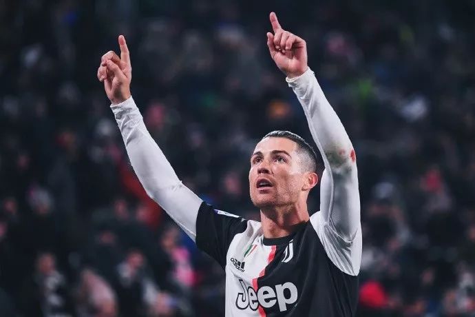  尤文图斯逆转取胜，斑马军团重返意甲榜首