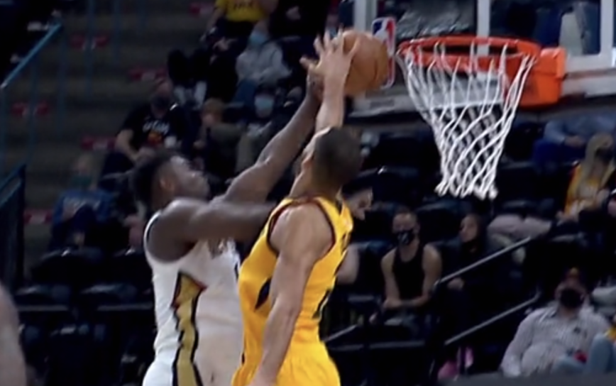  锡安暴力扣篮统治攻防，鹈鹕终结马刺不败金身  